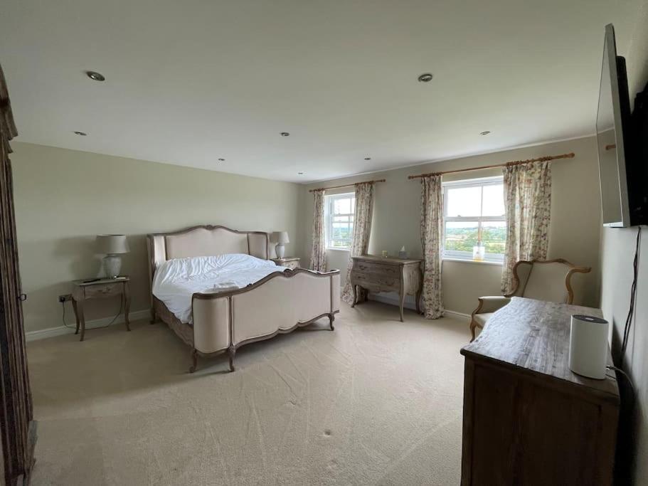 Foxhall Farm *